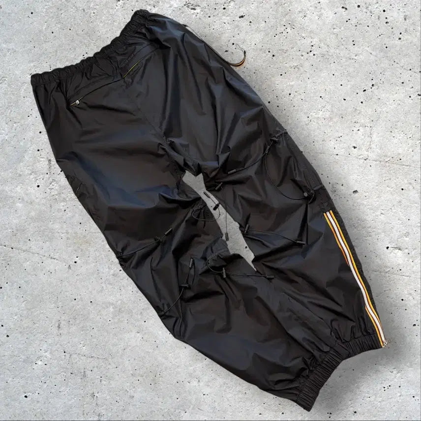 [BUNJANG] KWAY Afterhomework Nylon Track Pants Black / KWAY 까웨 애프터홈워크 나일론 트랙 팬츠 블랙 D740