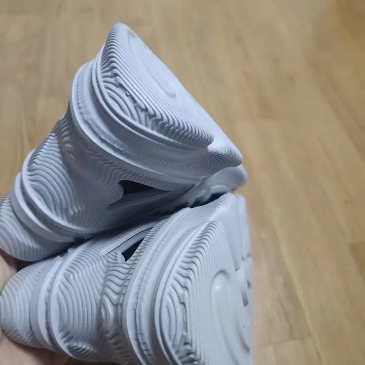 [BUNJANG] Adidas Adiform Supernova Light Grey Sneakers / 아디다스 아디폼 슈퍼노바 라이트 그레이 265