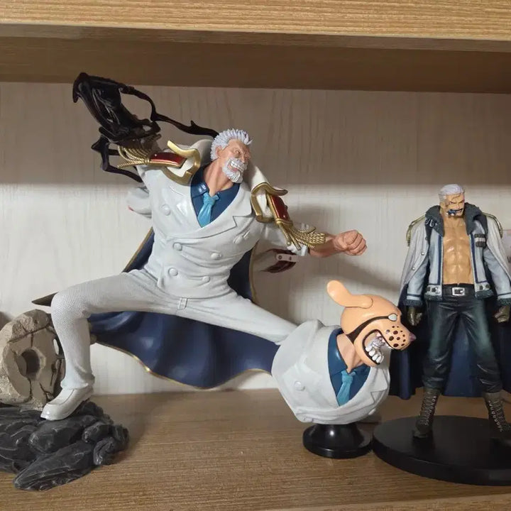 [BUNJANG] One Piece Garp Figure / 원피스 해군 거프 피규어