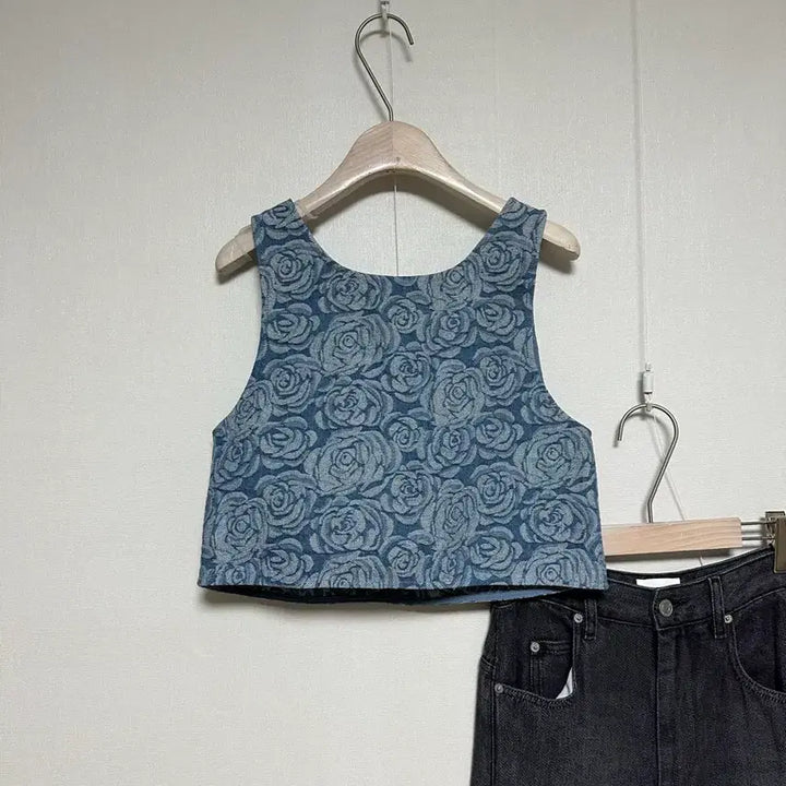 [BUNJANG] Rose Embroidery Denim Crop Bustier / 장미자수 데님 크롭 뷔스티에