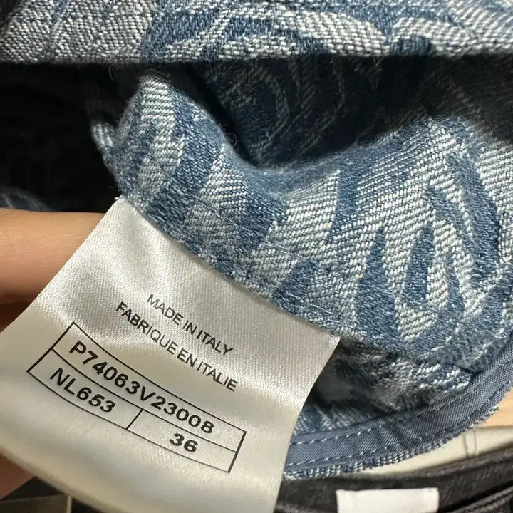 [BUNJANG] Rose Embroidery Denim Crop Bustier / 장미자수 데님 크롭 뷔스티에