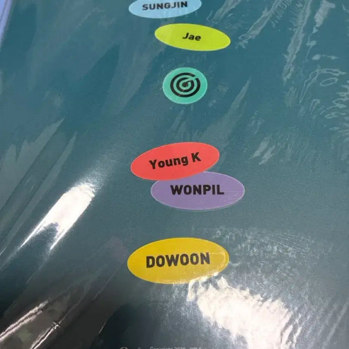 [BUNJANG] Day6 Official Memory Book (2018-2020) + Sticker / Day6 데이식스 공식 메모리북(2018-2020) + 칼선스티커