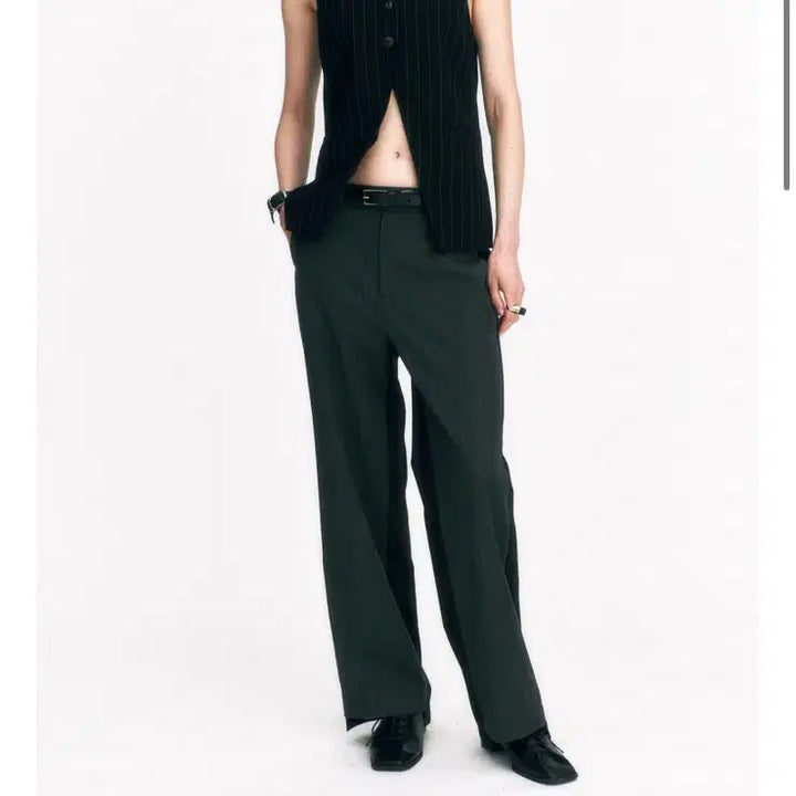 [BUNJANG] The Ilma Signal Twist Pants / 더일마 시그널 트위스트 팬츠