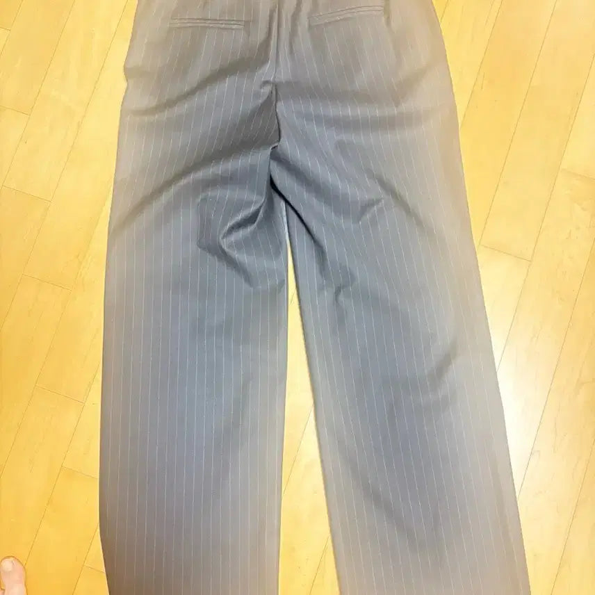 [BUNJANG] The Ilma Signal Twist Pants / 더일마 시그널 트위스트 팬츠