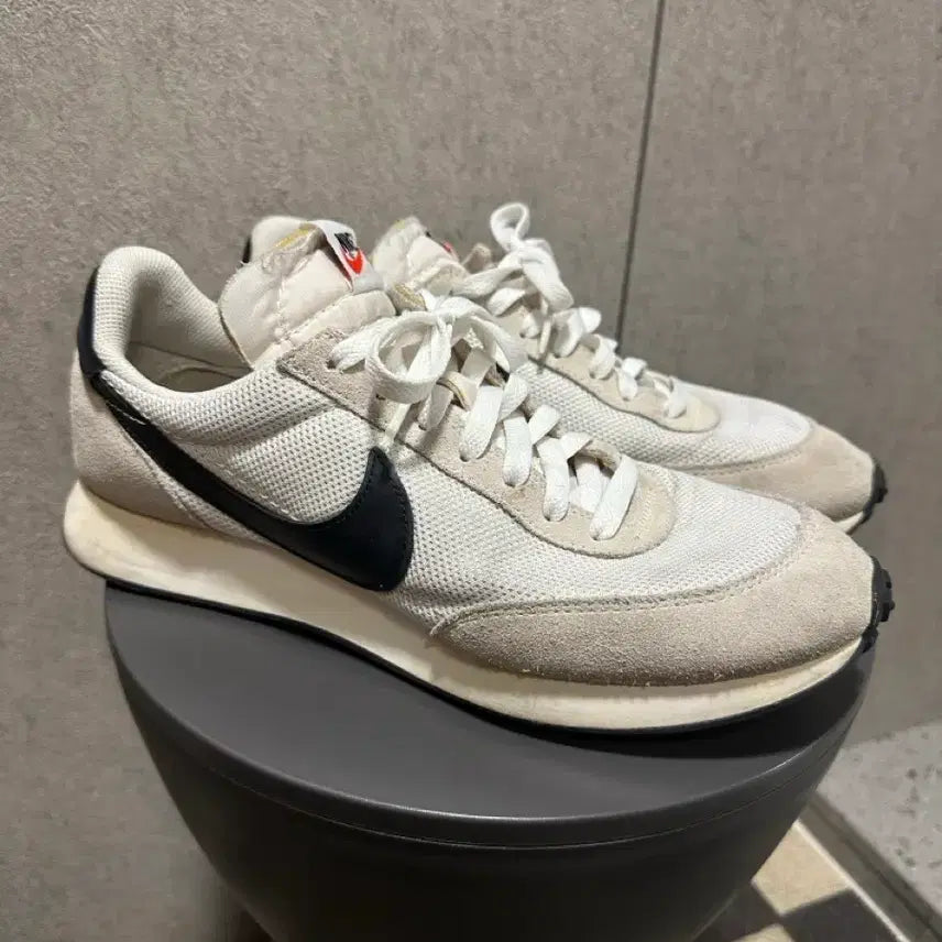 [BUNJANG] Nike Air Tailwind 79 Sneakers / 나이키 에어 테일윈드 79 275