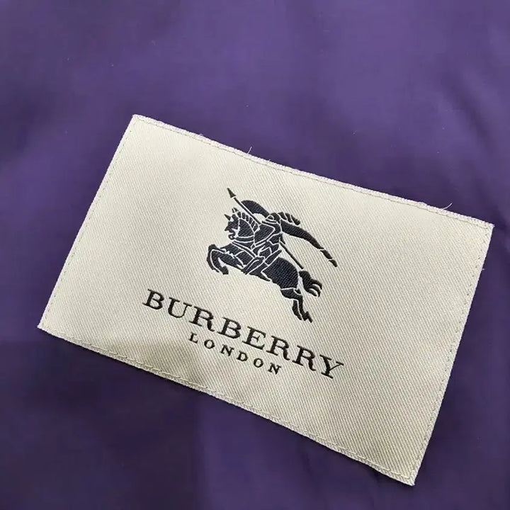 [BUNJANG] Burberry Purple Windbreaker Jacket / 버버리 퍼플 바람막이 ~55