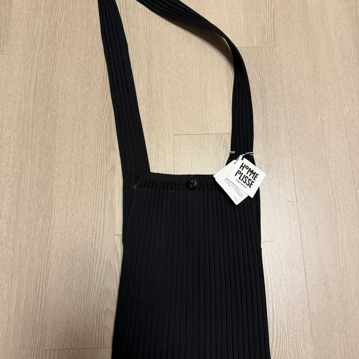 [SOLD OUT] 이세이미야케 플리츠 크로스백 새상품
