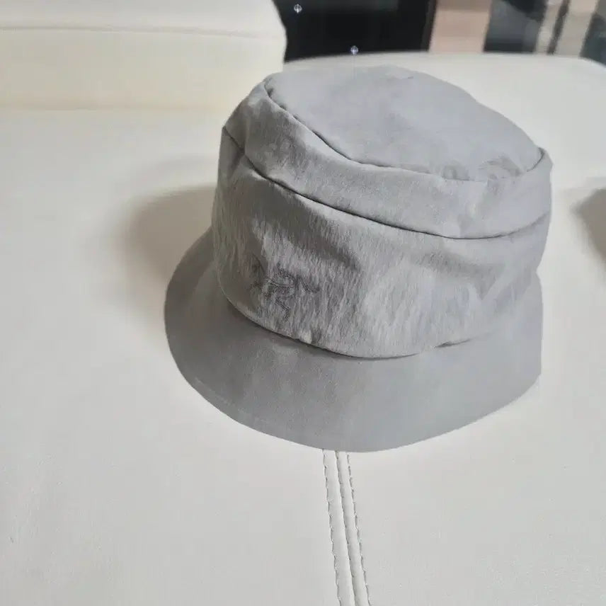 [SOLD OUT] 아크테릭스 벙거지 모자 그레이 S