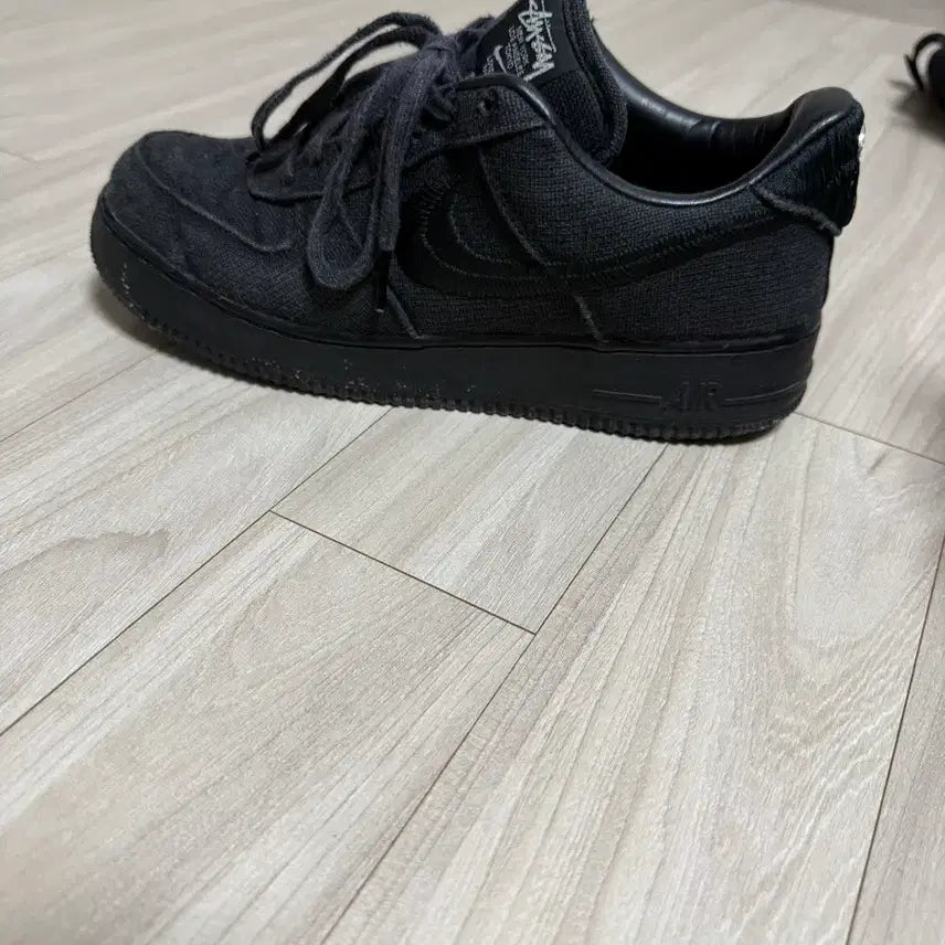 [BUNJANG] Stussy x Nike Halloween Dunk Low Sneakers / 스투시 포스, 할로윈 덩크 270 사이즈