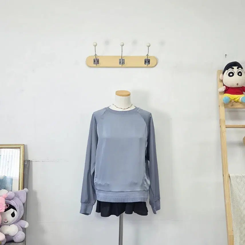 [SOLD OUT] 빈티지 만원샵 블루 실크 맨투맨
