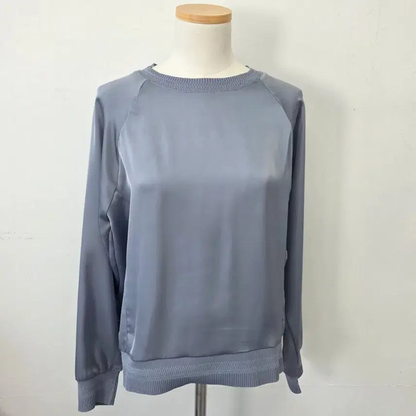 [SOLD OUT] 빈티지 만원샵 블루 실크 맨투맨