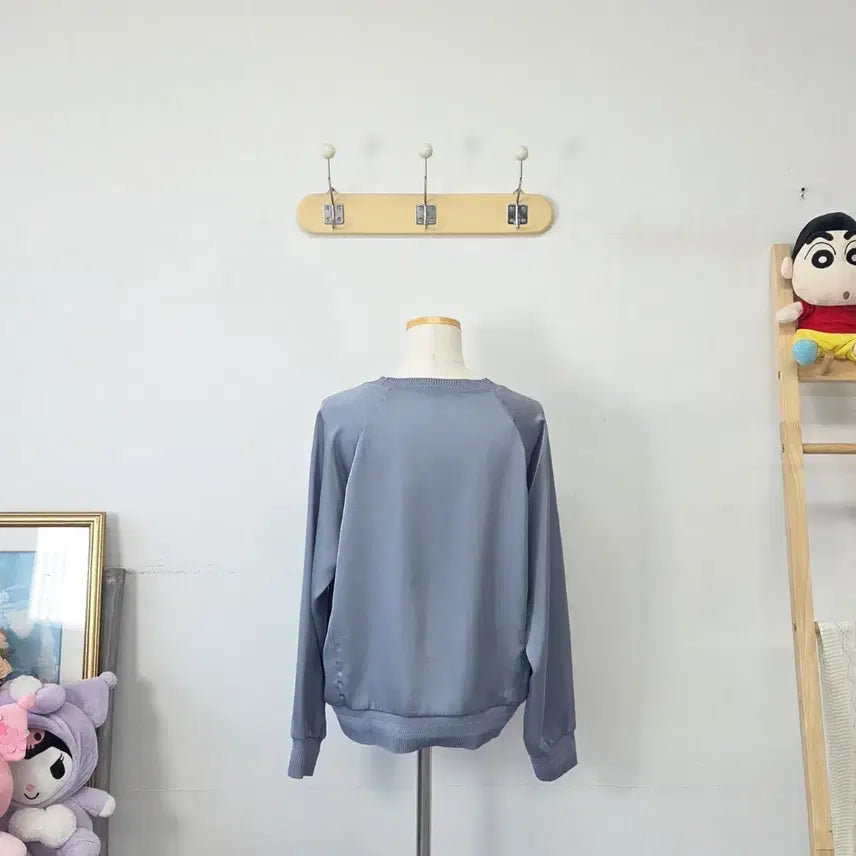 [SOLD OUT] 빈티지 만원샵 블루 실크 맨투맨