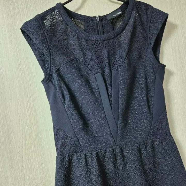 [SOLD OUT] 더쿠플스 the Kooples 레이스 블랙 원피스 M