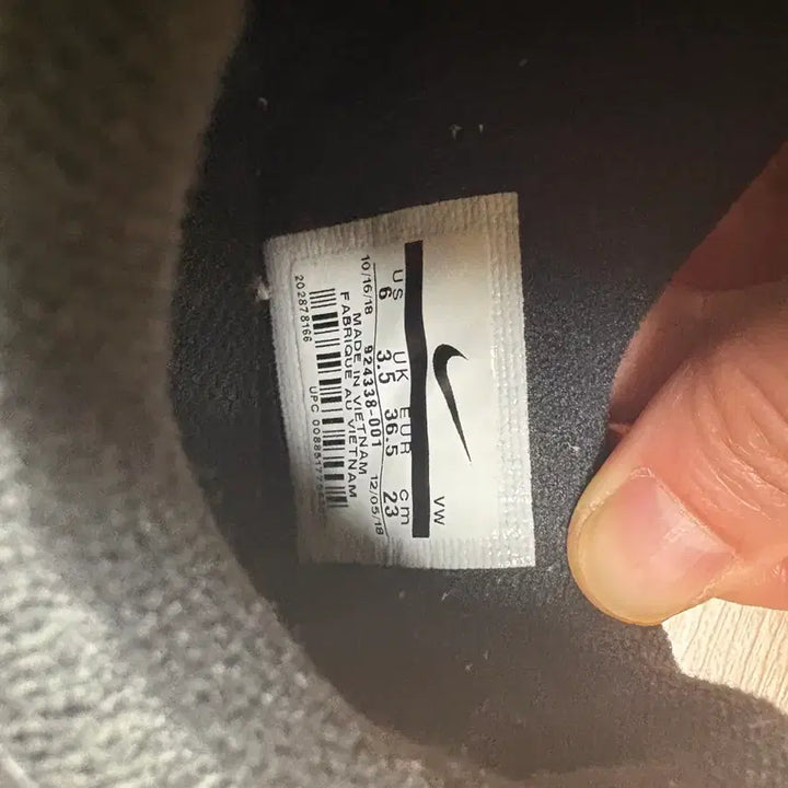 [SOLD OUT] 나이키 여성 런닝화 230