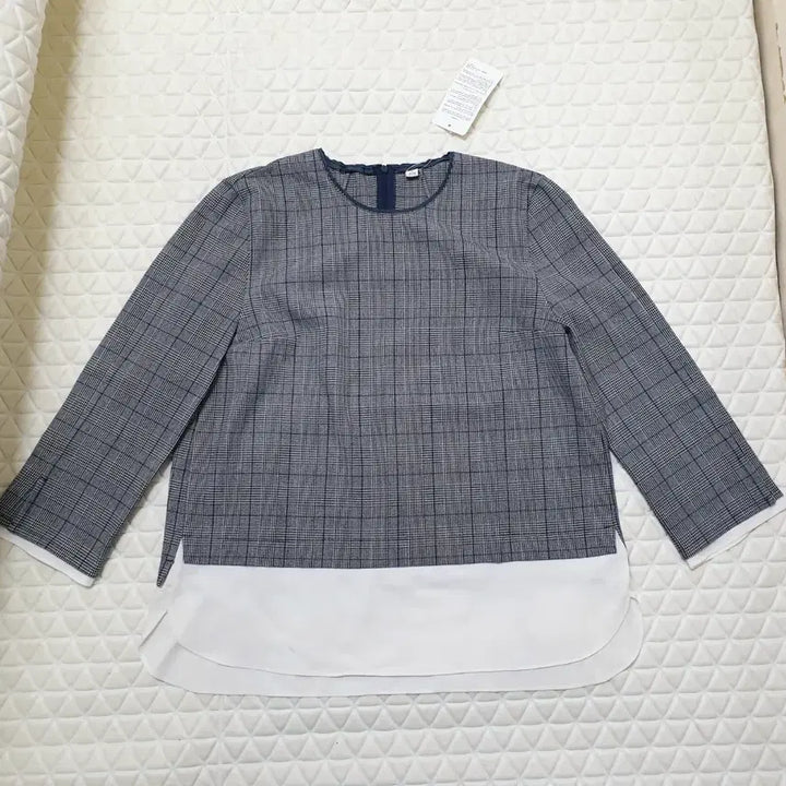 [SOLD OUT] 77~88 새상품 여성 블라우스 티셔츠 체크 스판 여자 100 새제품