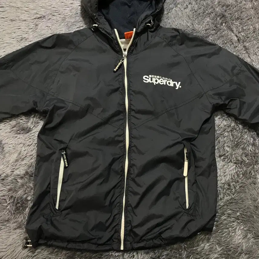 [SOLD OUT] [[L, A급] 슈퍼드라이(SUPER DRY) 포케터블 바람막이