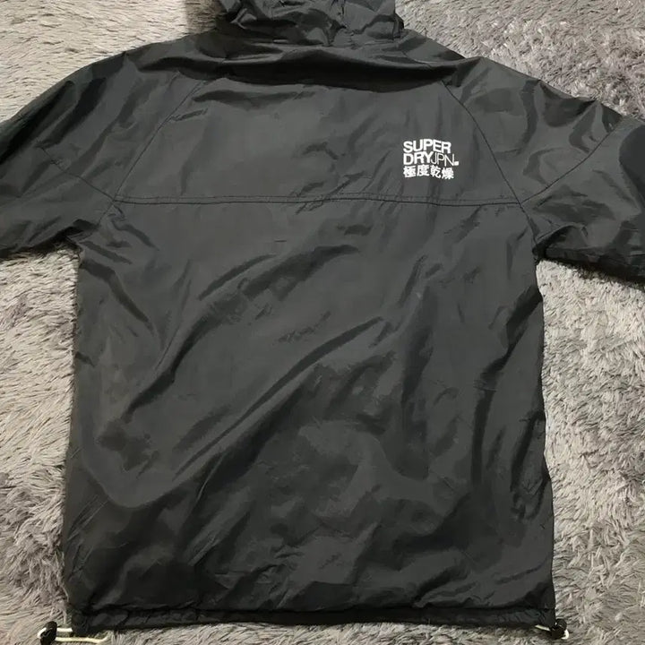 [SOLD OUT] [[L, A급] 슈퍼드라이(SUPER DRY) 포케터블 바람막이