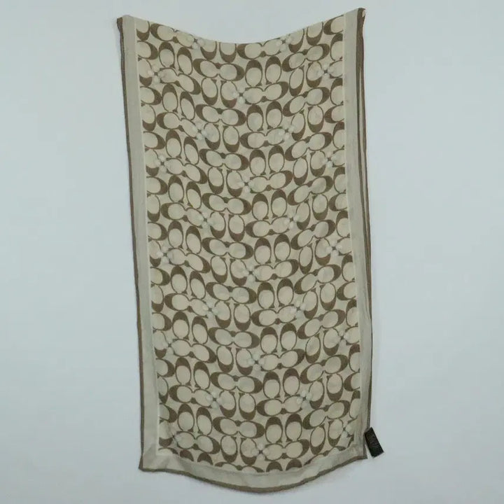 [BUNJANG] COACH Signature Logo Long Scarf / COACH 시그니처 로고 롱 스카프 베이지 실키 스카프