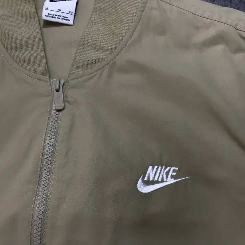 [BUNJANG] Nike Club Unlined Players Jacket - Beige - Men&