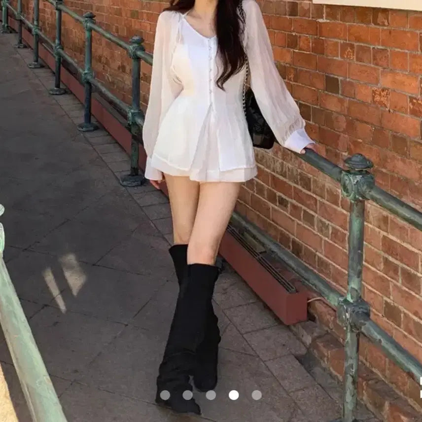 [BUNJANG] Wanna Be Muse Ivory Blouse and Shorts Set / 워너미뮤즈 블라우스, 반바지 셋엄