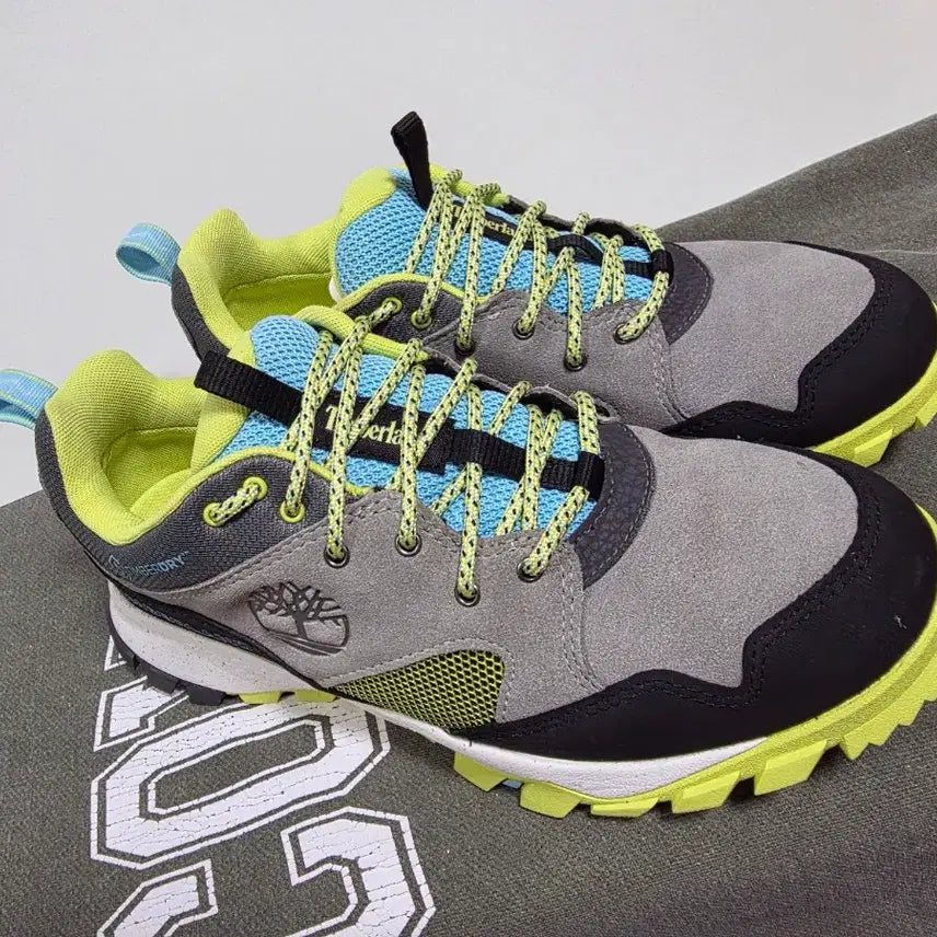 [BUNJANG] Timberland Garrison Trail Low Waterproof Hiking Shoes [240mm] / 팀버랜드 트레킹화 [240mm]
