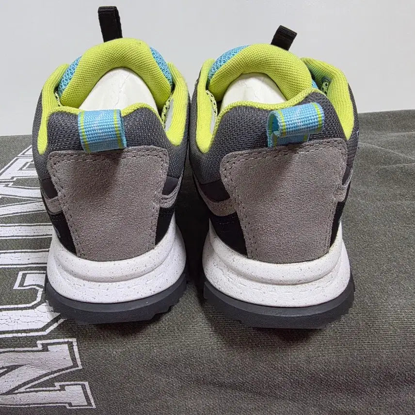 [BUNJANG] Timberland Garrison Trail Low Waterproof Hiking Shoes [240mm] / 팀버랜드 트레킹화 [240mm]