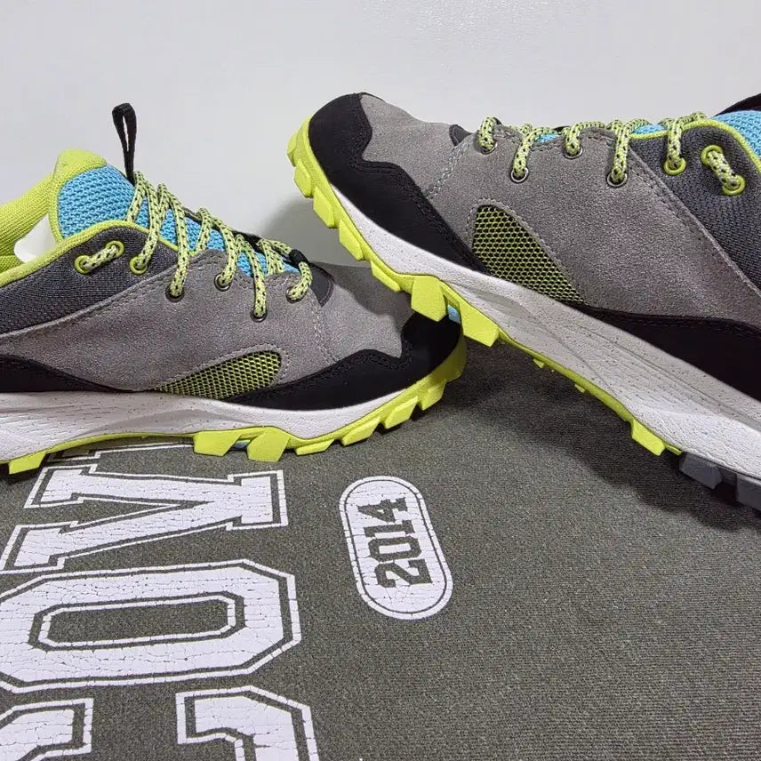 [BUNJANG] Timberland Garrison Trail Low Waterproof Hiking Shoes [240mm] / 팀버랜드 트레킹화 [240mm]