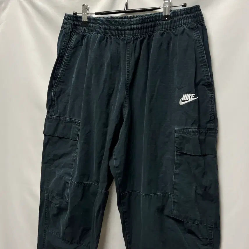 [BUNJANG] Nike Swoosh Club Woven Black Cargo Pants / [정품/L] 나이키 스우시 클럽 우븐 블랙 카고 팬츠/바지