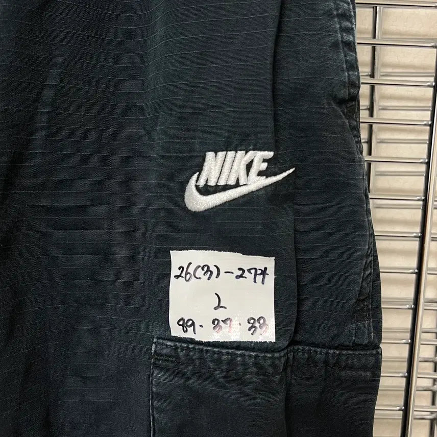 [BUNJANG] Nike Swoosh Club Woven Black Cargo Pants / [정품/L] 나이키 스우시 클럽 우븐 블랙 카고 팬츠/바지