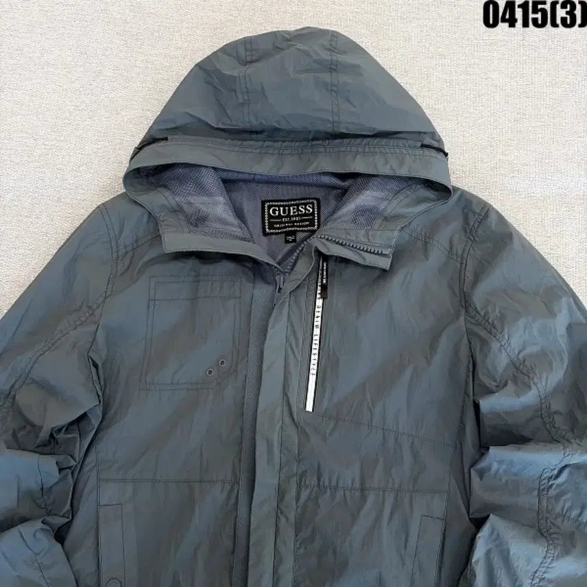 [BUNJANG] Guess Hooded Windbreaker Jacket - M Size / M 게스 후드 바람막이 자켓 0415(3)