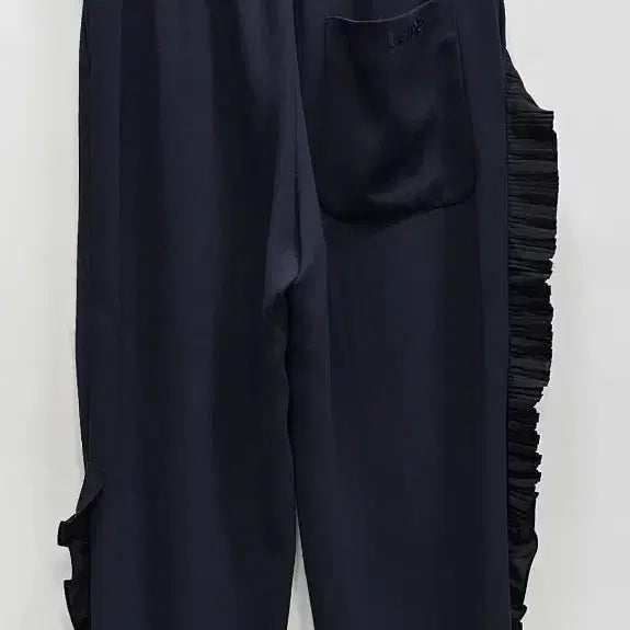 [BUNJANG] Lucky Chouette Embellished Navy Jogger Pants / 럭키슈에뜨팬츠 장식 배기핏 조거 팬츠