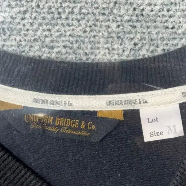 [BUNJANG] Uniform Bridge Black Vintage Pocket Sweatshirt M / 유니폼브릿지 블랙 빈티지 포켓 맨투맨 M (100)