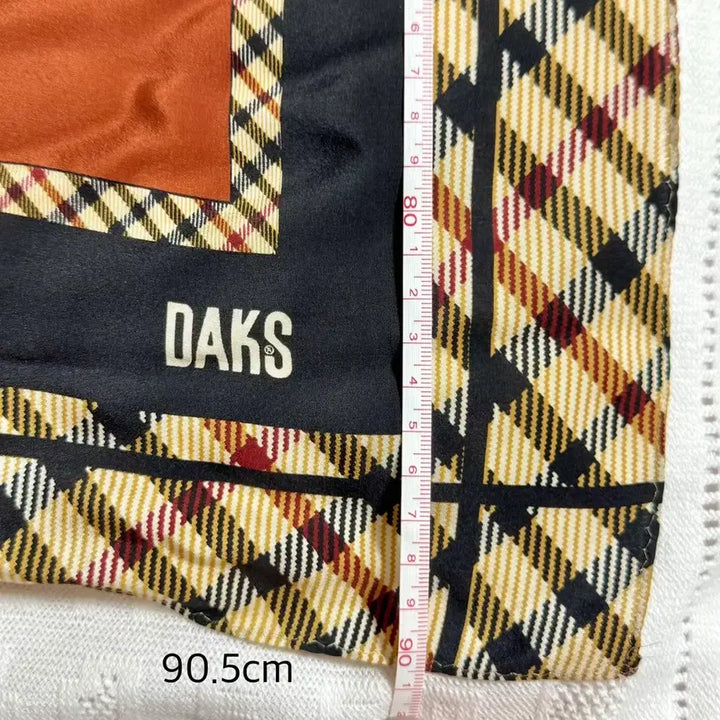 [BUNJANG] Daks Silk Scarf / 닥스 사각 실크 블랙/브라운 스카프