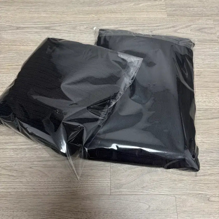 [SOLD OUT] 에크리스 랩 가디건, 니트팬츠 (새상품)