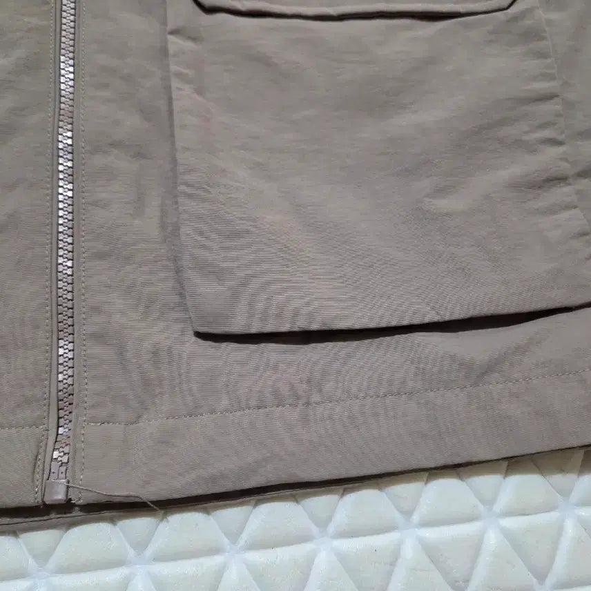 [SOLD OUT] 새상품 남성 105 후드 짚업 자켓 남성 점퍼 105 남자 점퍼 새제품
