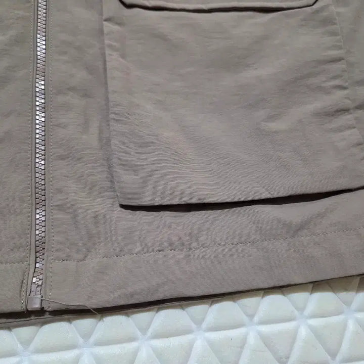 [SOLD OUT] 새상품 남성 105 후드 짚업 자켓 남성 점퍼 105 남자 점퍼 새제품