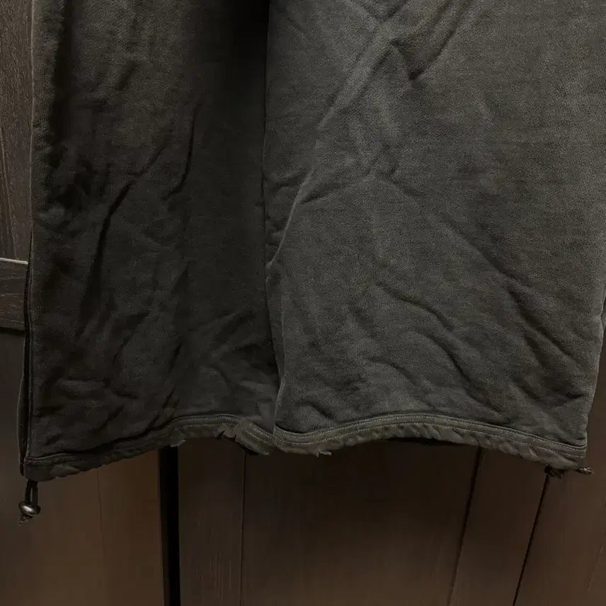 [BUNJANG] Polytelu 1011 Fatigue Sweat Pants Bleached Black / 폴리테루 1011 퍼티그 스웻 팬츠 블리치드 블랙 2