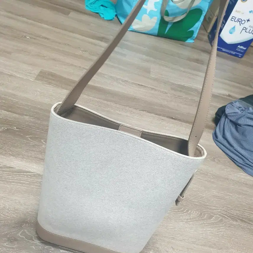 [SOLD OUT] 로서울 숄더백