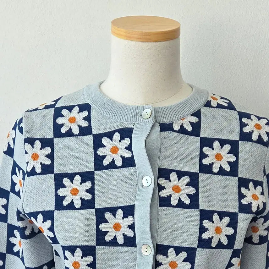 [BUNJANG] ZARA Flower Knit Cardigan / 빈티지 만원샵 ZARA 플라워 니트 가디건