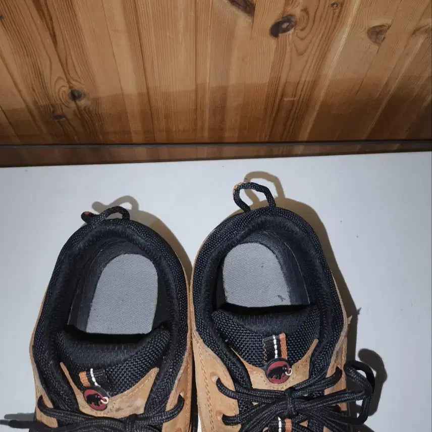 [SOLD OUT] 255mm 마무트 BORAH DLX MS 비브람 로우 등산화