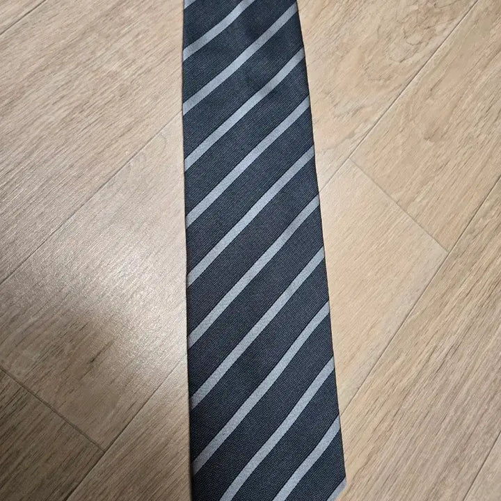 [BUNJANG] Armani Gray Necktie / 아르마니 넥타이(그레이 색상) 팝니다