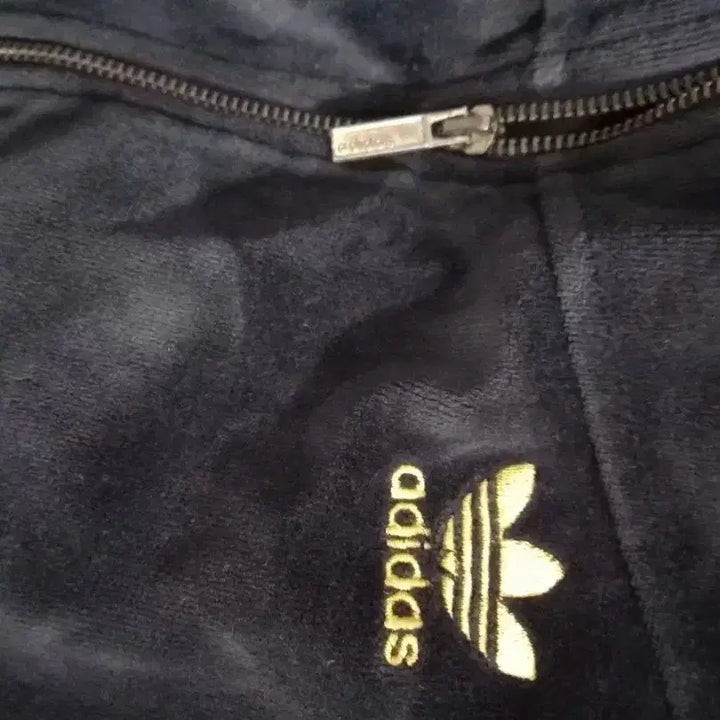 [BUNJANG] Adidas Velvet Black Track Top Jacket / 아디다스 희귀 대장급 벨벳 블랙 금장 검정 트랙탑 저지 져지집업 100