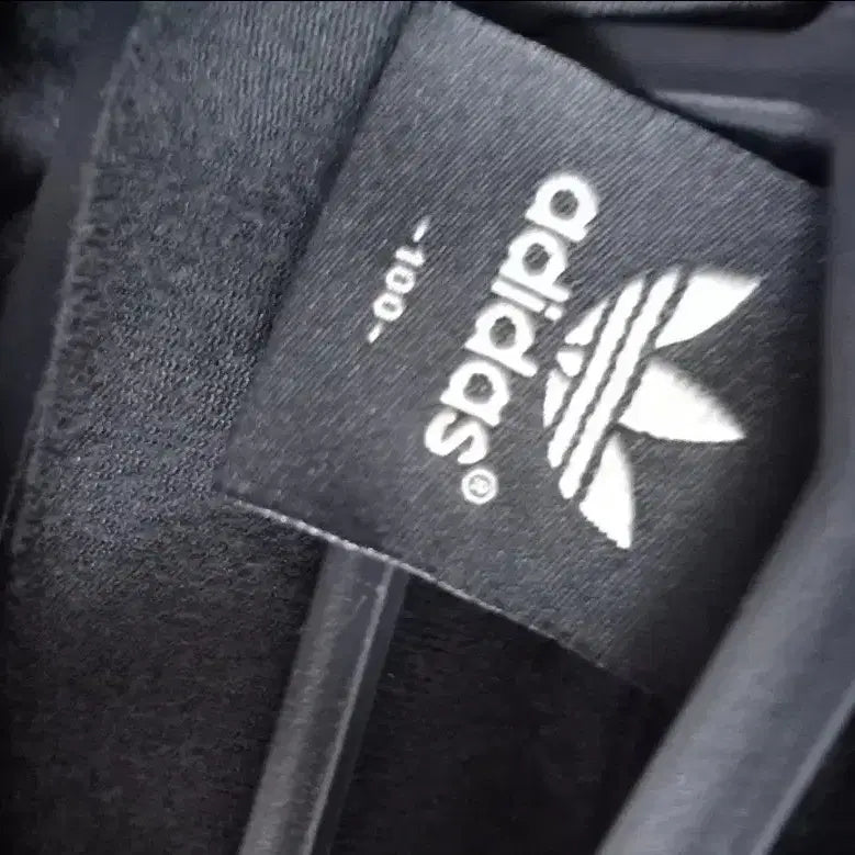 [BUNJANG] Adidas Velvet Black Track Top Jacket / 아디다스 희귀 대장급 벨벳 블랙 금장 검정 트랙탑 저지 져지집업 100