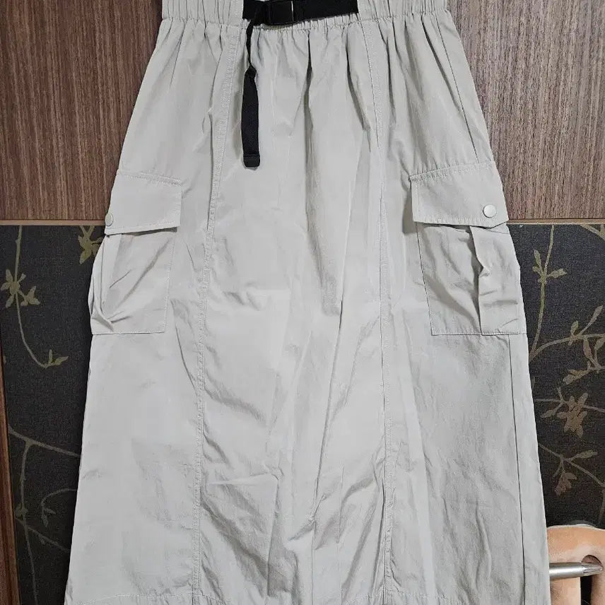 [BUNJANG] Spao Pocket Cargo Long Skirt / 스파오 화섬 포켓 카고 롱 스커트
