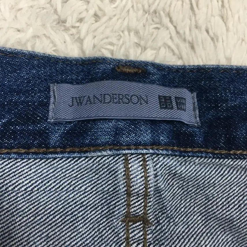 [SOLD OUT] 유니클로 JW앤더슨 데님팬츠 DD16