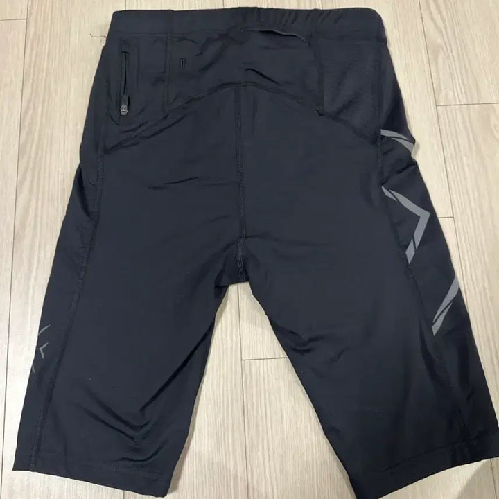[SOLD OUT] 2XU