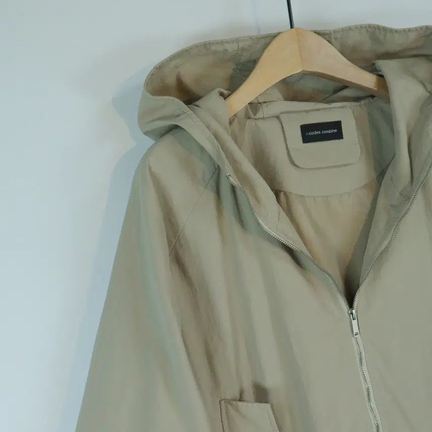 [SOLD OUT] codes combine 베이지 크롭 야상 프리 여성 후드 자켓