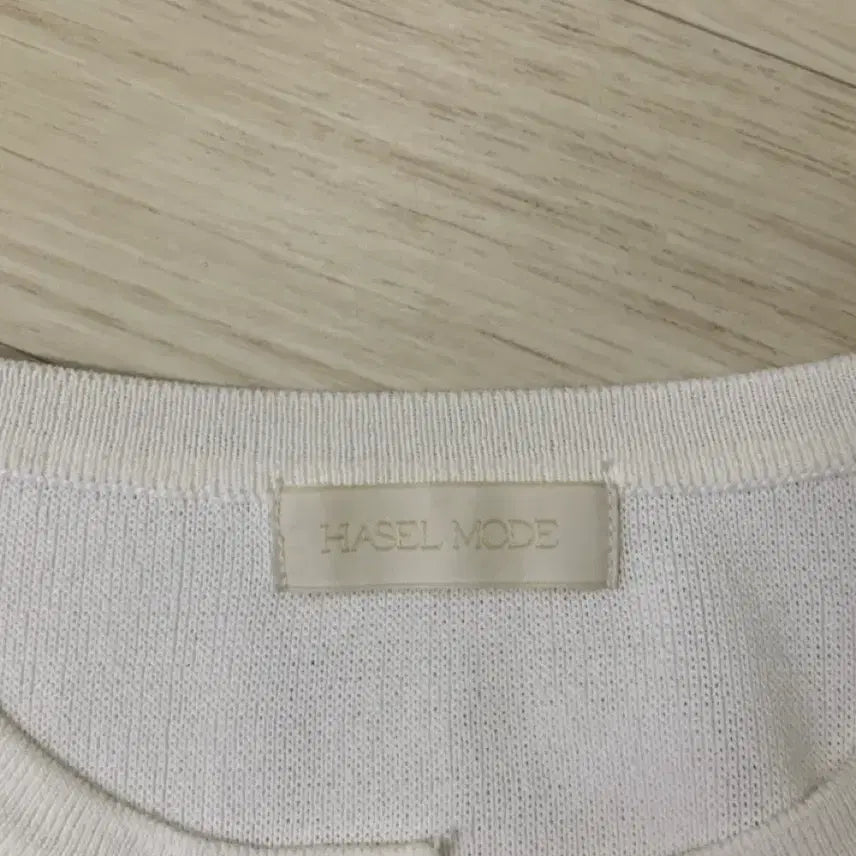 [BUNJANG] Hazelmode White Pocket Cardigan / 헤이즐모드 화이트 포켓 가디건