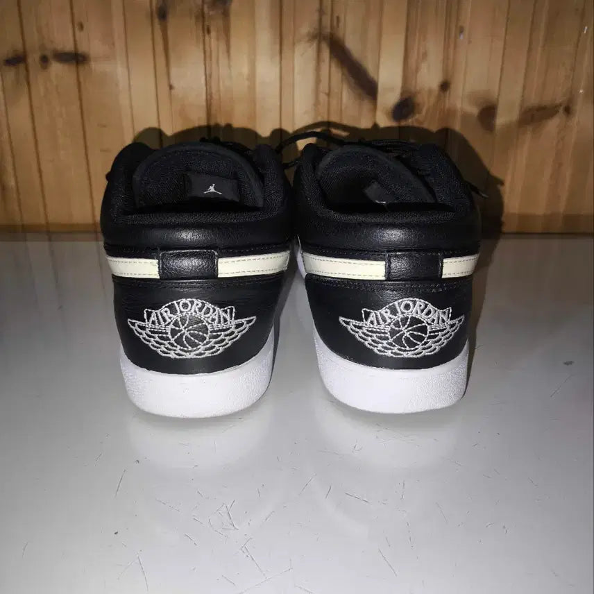 [SOLD OUT] 275mm 나이키 에어조던1 로우 운동화