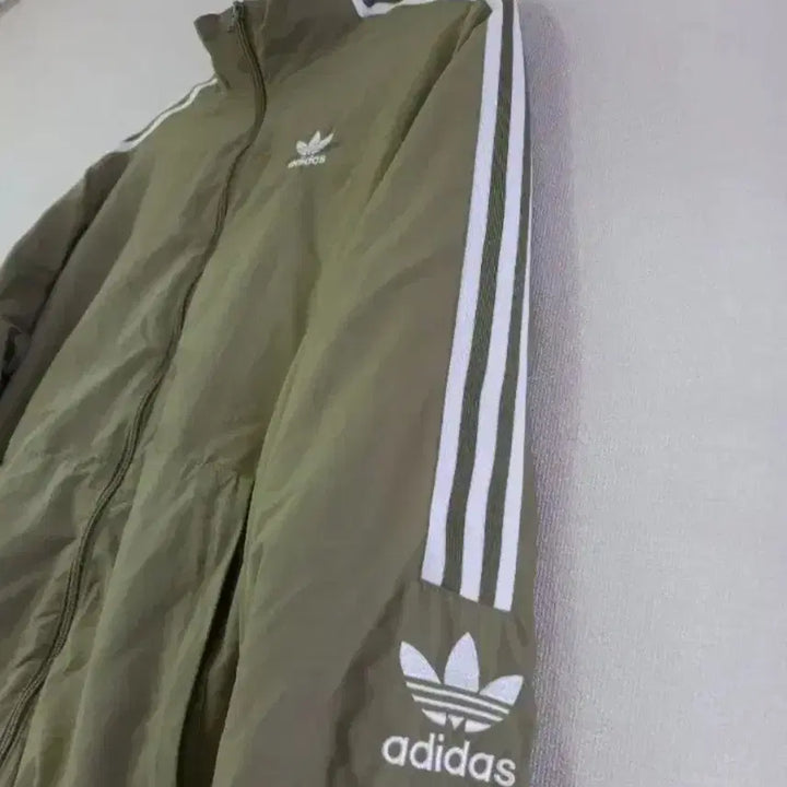 [SOLD OUT] 아디다스 락업탑 카키 트랙탑 저지 져지집업 105/XL